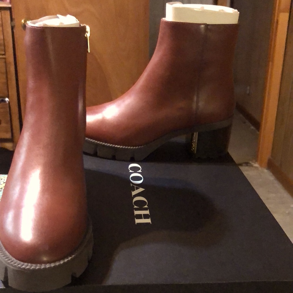 Coach Chrissy Leather Bootie 8.5  Red Mocha - Never Worn